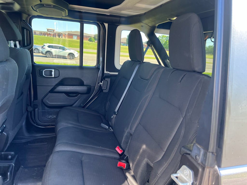 2023 Jeep Wrangler 4-Door Sahara 4x4