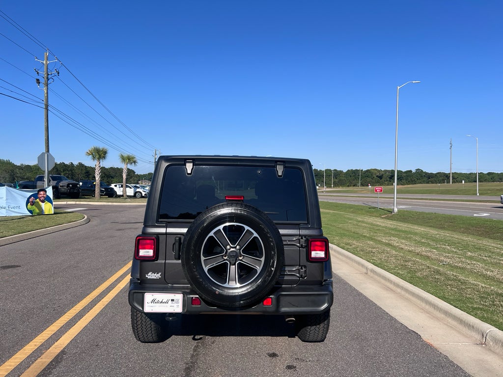 2023 Jeep Wrangler 4-Door Sahara 4x4