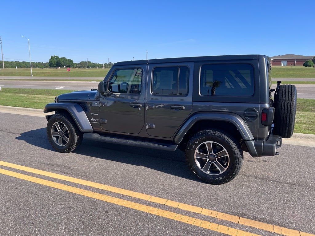 2023 Jeep Wrangler 4-Door Sahara 4x4