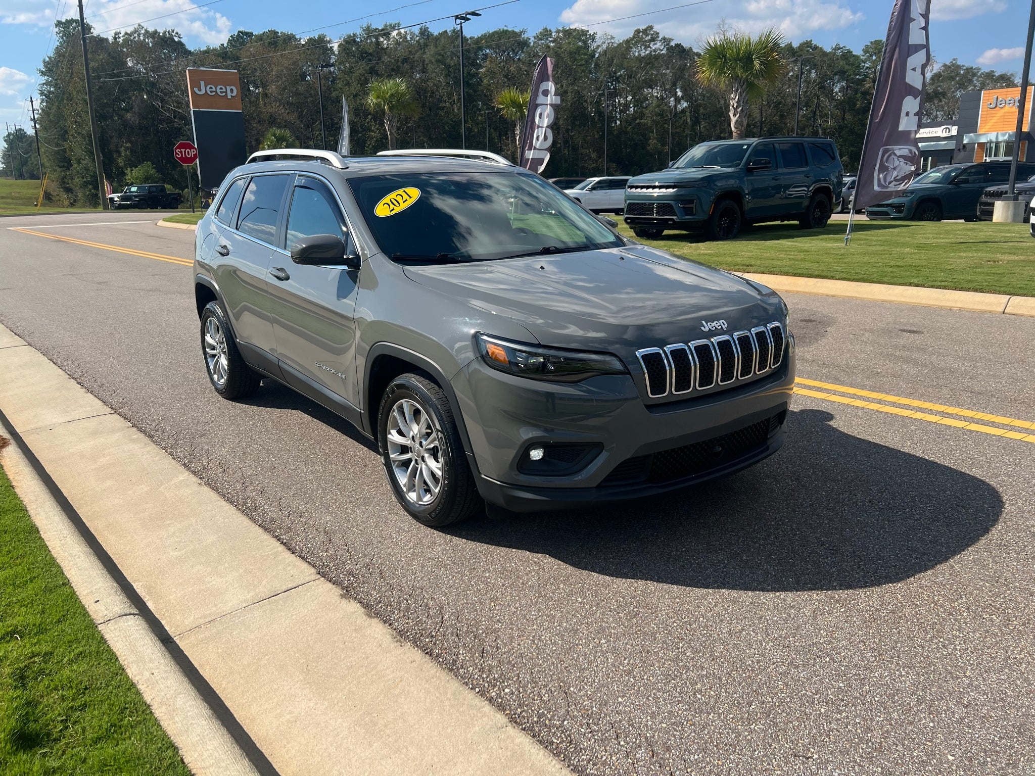 2021 Jeep Cherokee Latitude Lux FWD