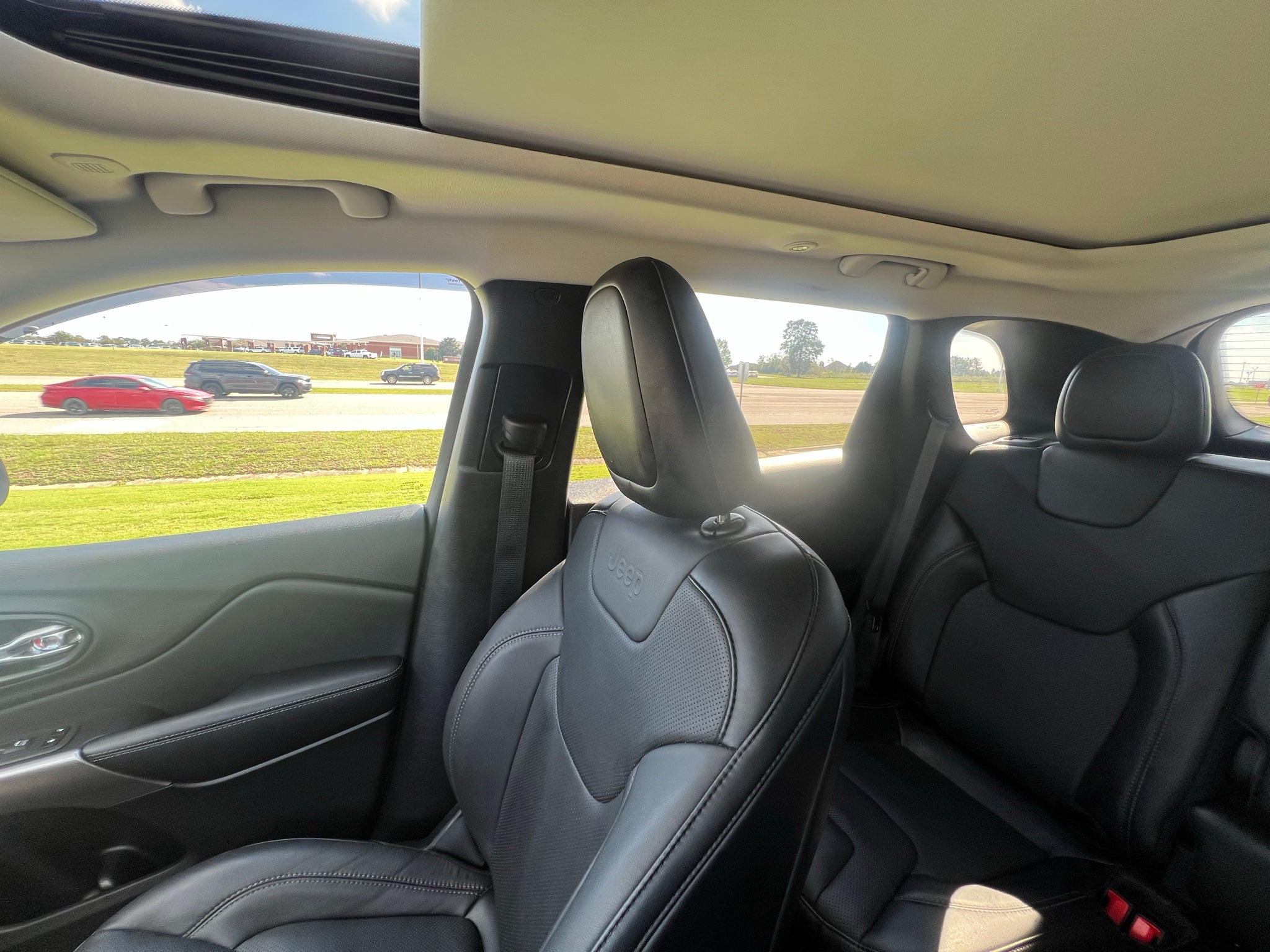 2021 Jeep Cherokee Latitude Lux FWD