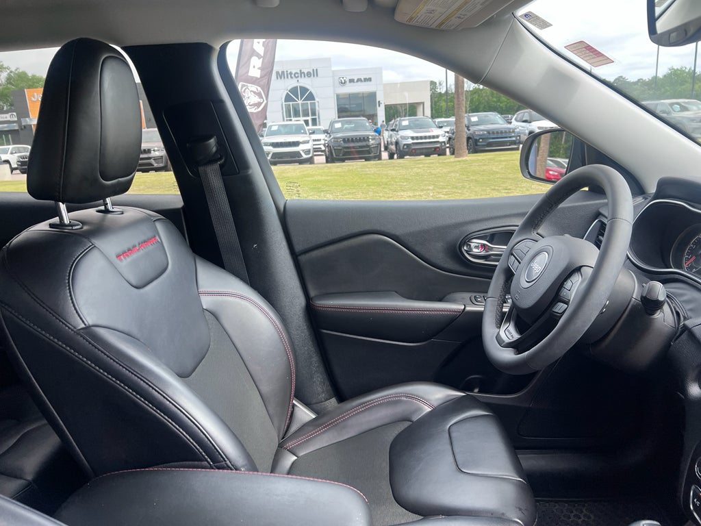 2022 Jeep Cherokee Trailhawk