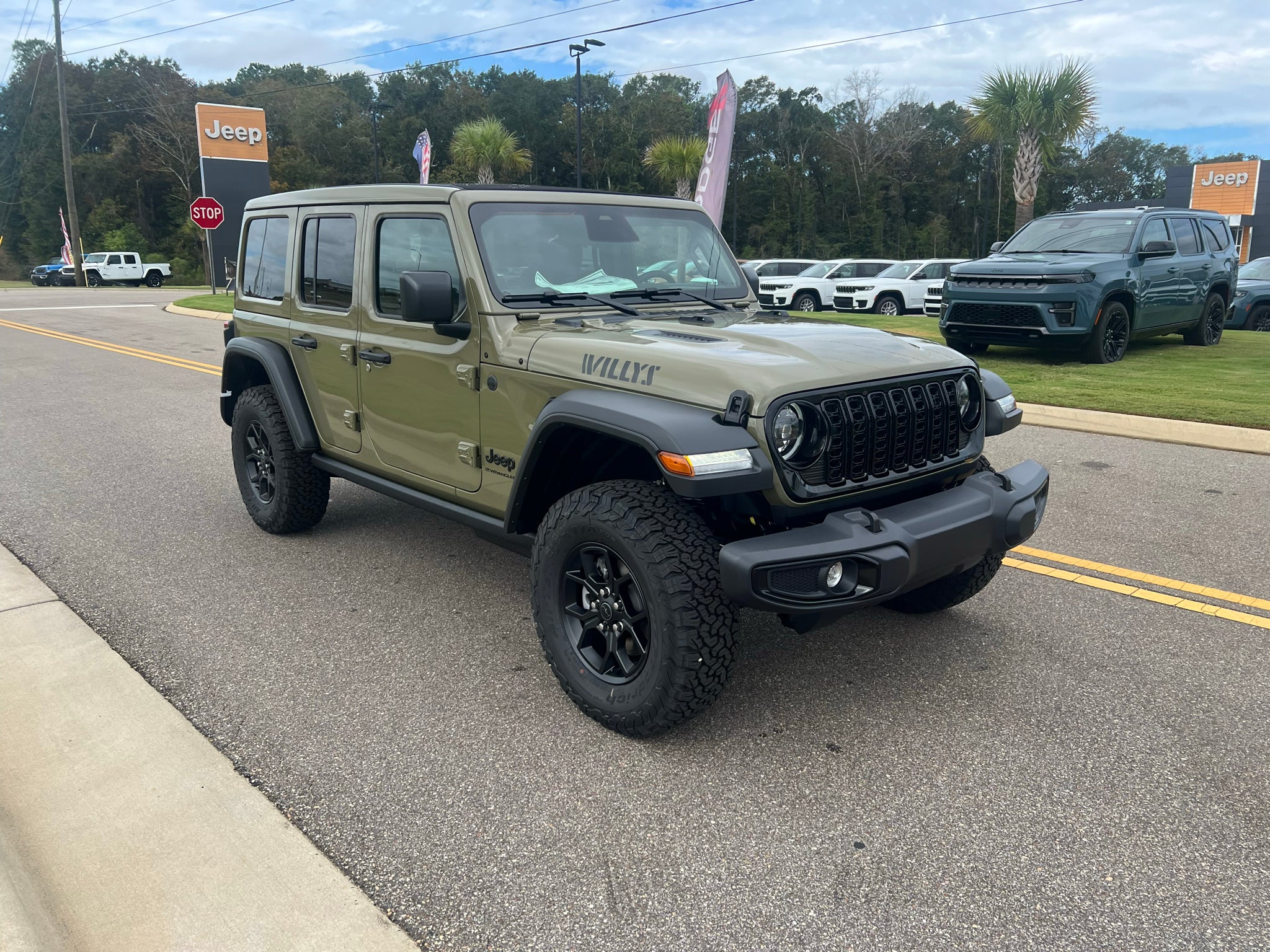 2027 Jeep Wrangler WRANGLER 4-DOOR WILLYS