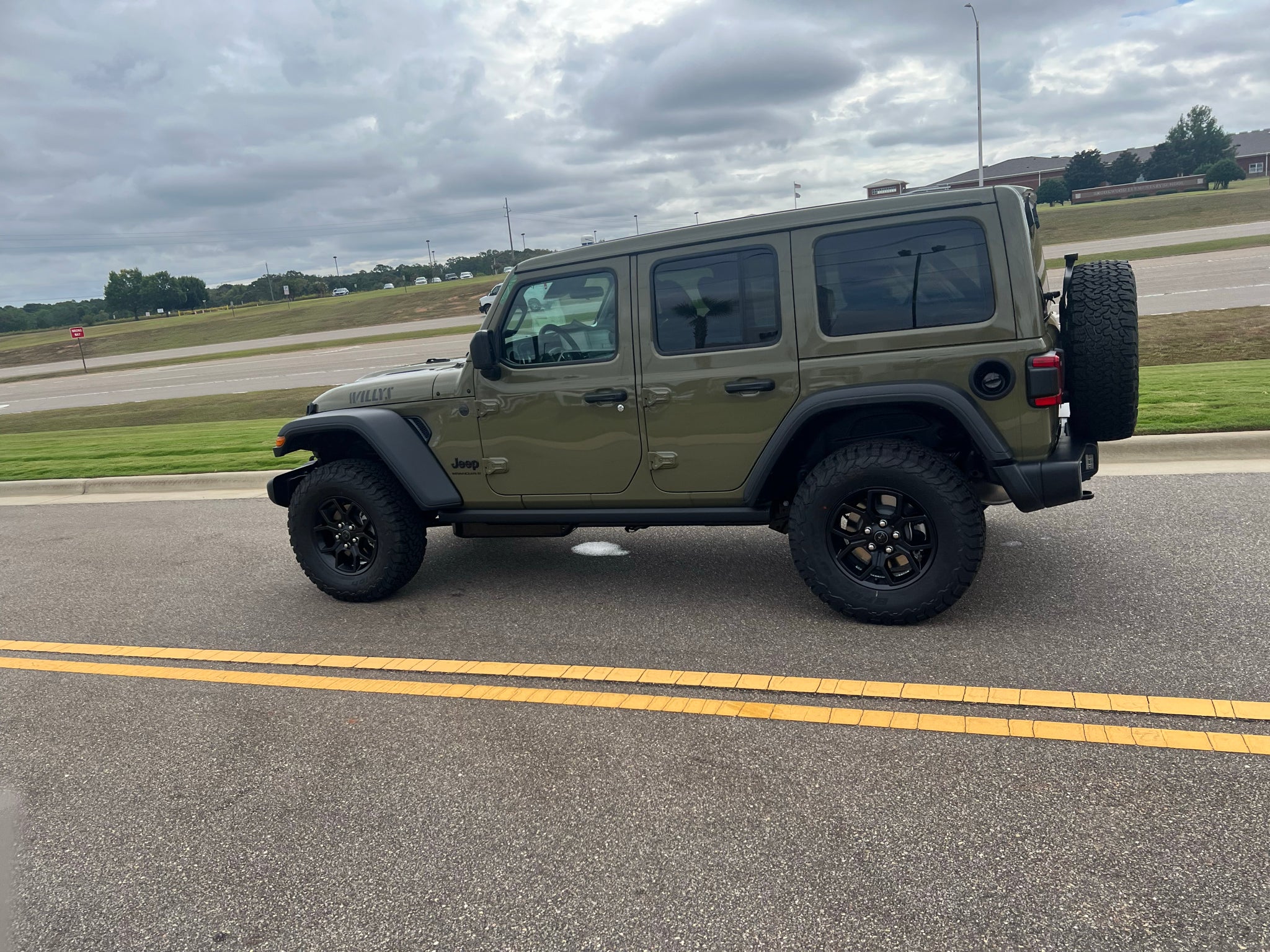 2027 Jeep Wrangler WRANGLER 4-DOOR WILLYS