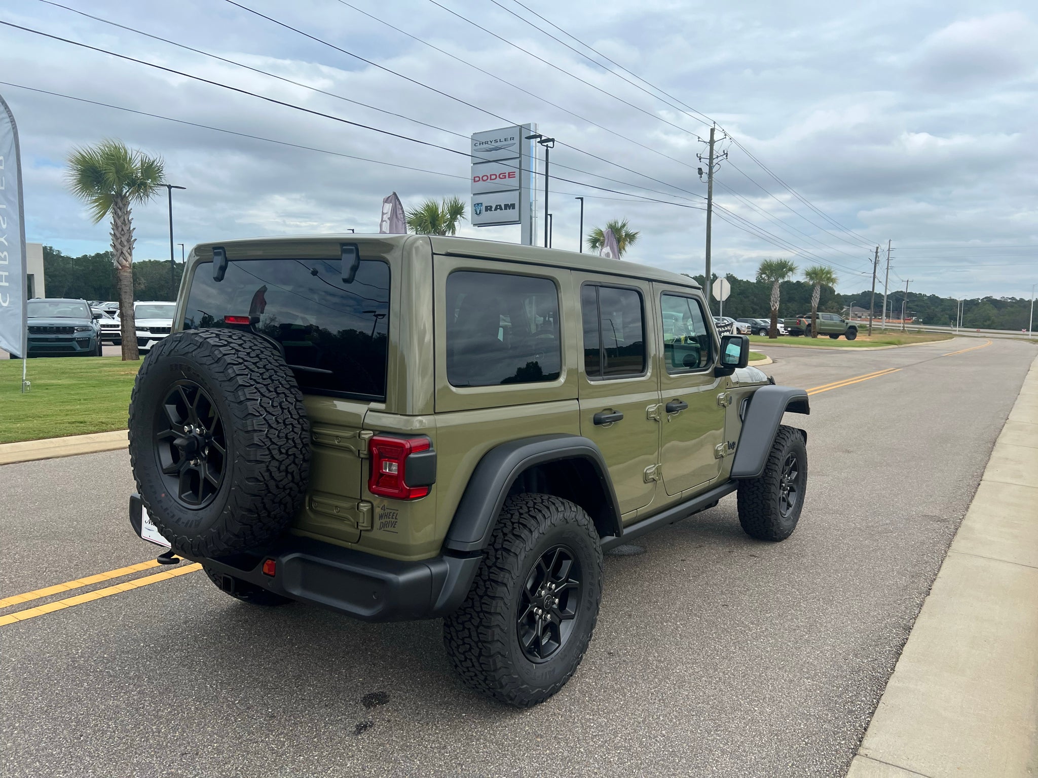 2027 Jeep Wrangler WRANGLER 4-DOOR WILLYS