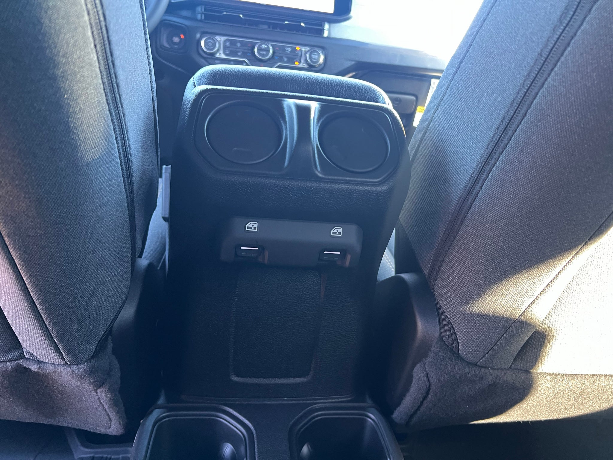 2027 Jeep Wrangler WRANGLER 4-DOOR WILLYS