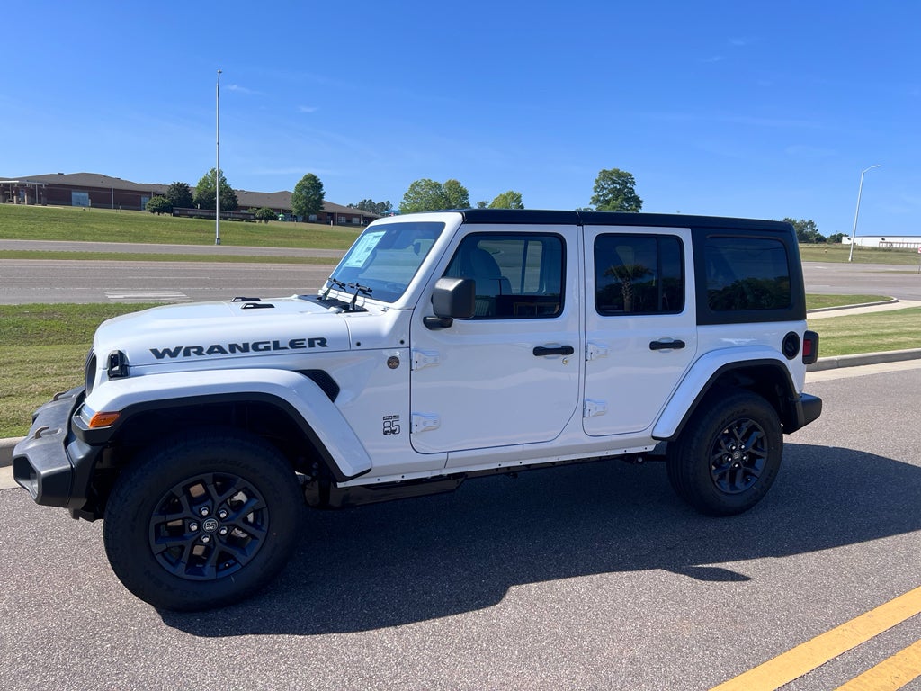 2026 Jeep Wrangler WRANGLER 4-DOOR 85TH ANNIVERSARY EDITION