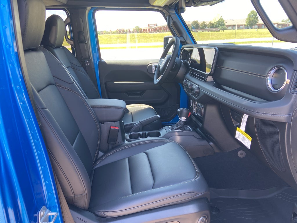 2025 Jeep Wrangler WRANGLER 4-DOOR SAHARA