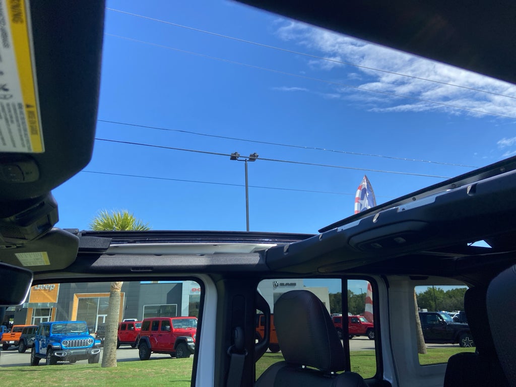 2025 Jeep Wrangler WRANGLER 4-DOOR SAHARA