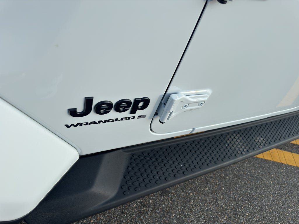 2025 Jeep Wrangler WRANGLER 4-DOOR SAHARA