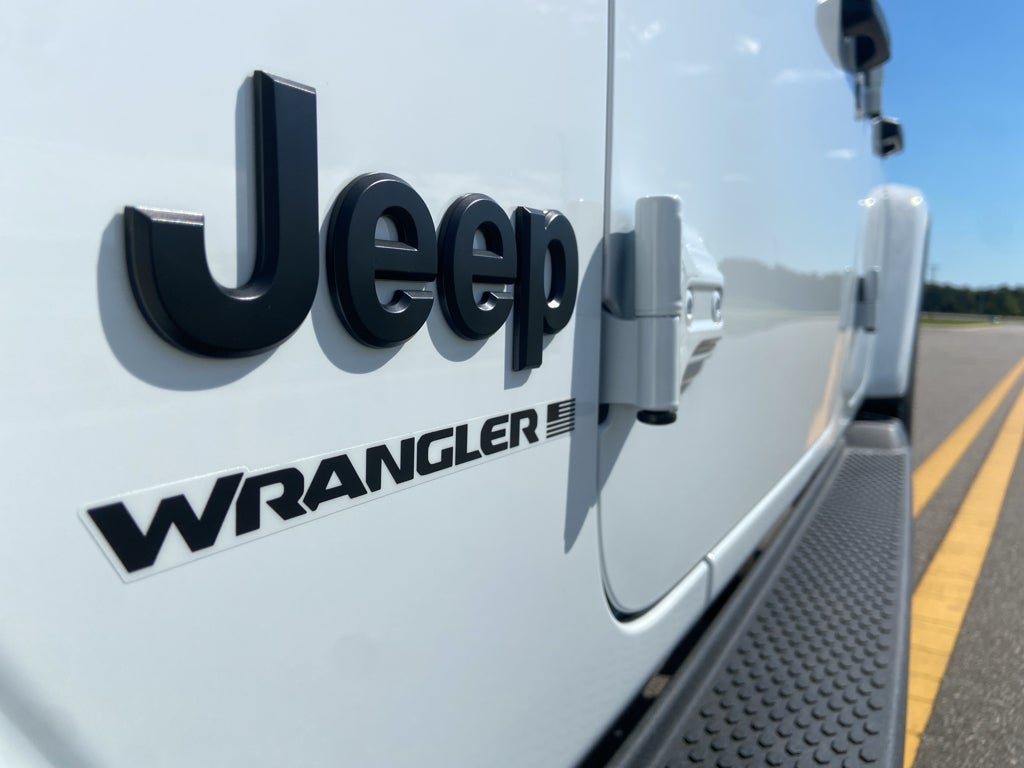 2025 Jeep Wrangler WRANGLER 4-DOOR SAHARA