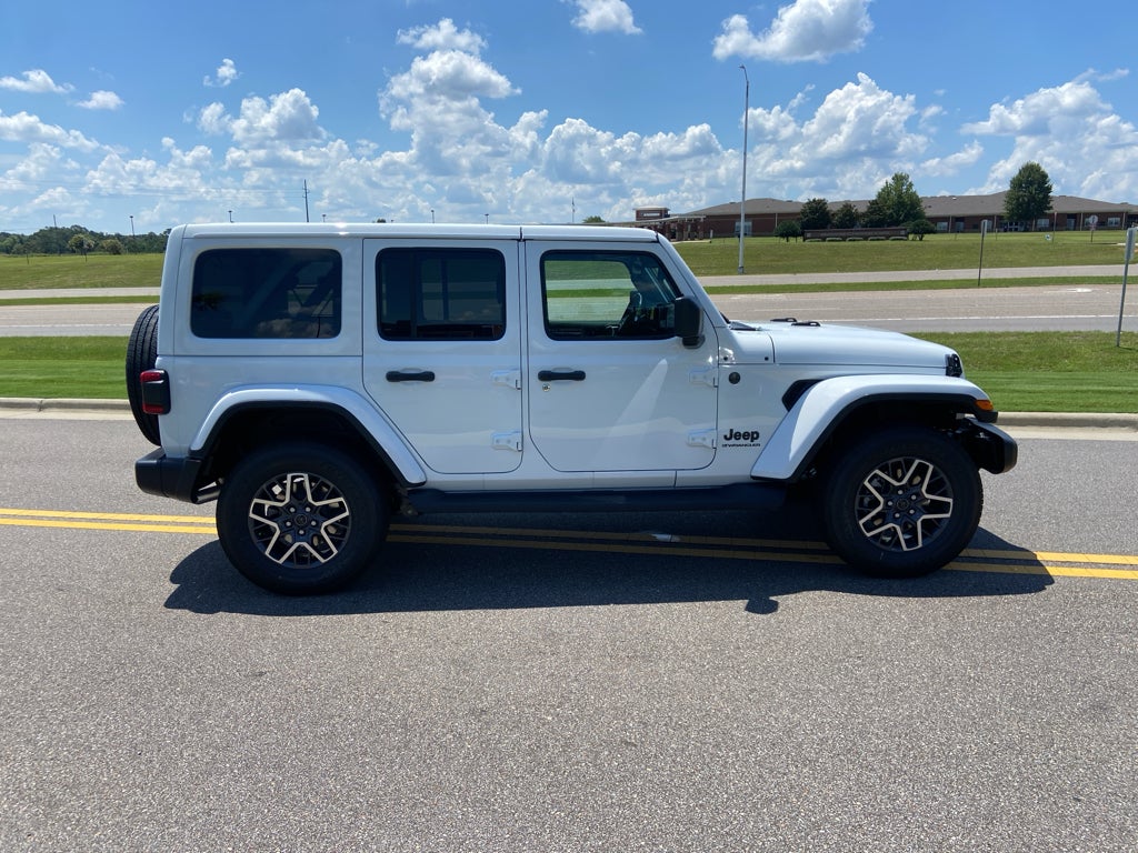 2025 Jeep Wrangler WRANGLER 4-DOOR SAHARA