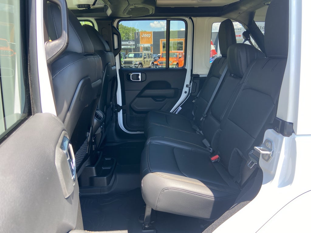 2025 Jeep Wrangler WRANGLER 4-DOOR SAHARA