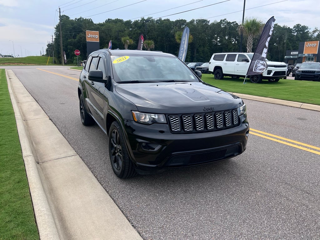 2021 Jeep Grand Cherokee Laredo X's photo