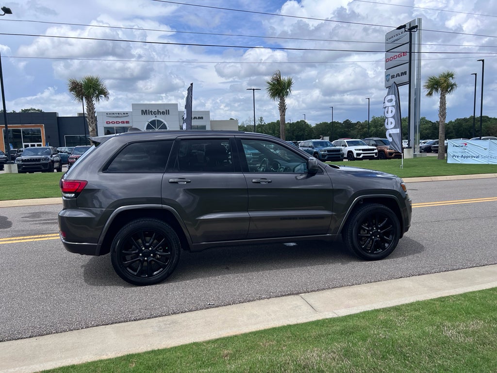 2020 Jeep Grand Cherokee Altitude 4x2
