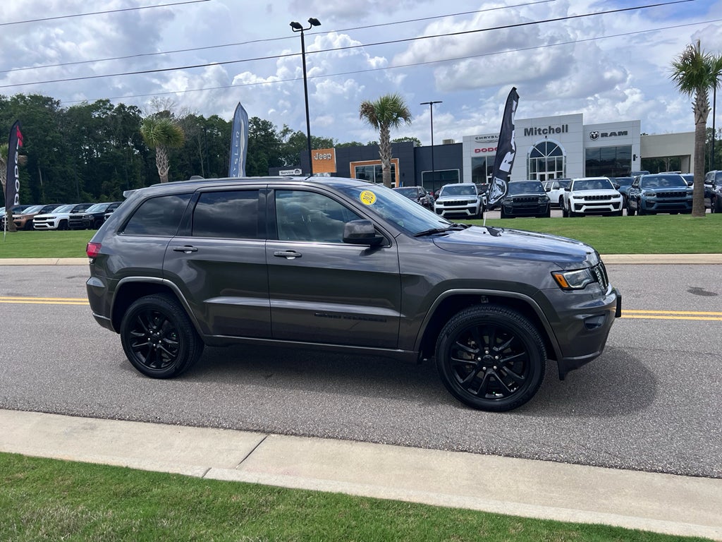2020 Jeep Grand Cherokee Altitude 4x2