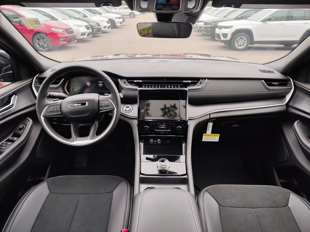 2025 Jeep Grand Cherokee GRAND CHEROKEE ALTITUDE X 4X2