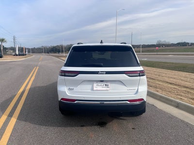 2024 Jeep Grand Cherokee Laredo 4x2
