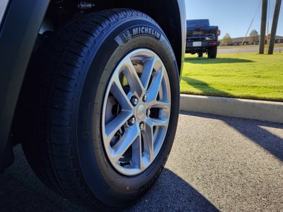 2025 Jeep Grand Cherokee GRAND CHEROKEE LAREDO X 4X2