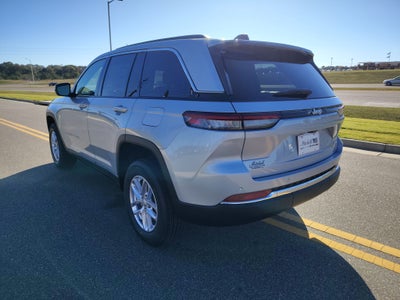 2025 Jeep Grand Cherokee GRAND CHEROKEE LAREDO X 4X2