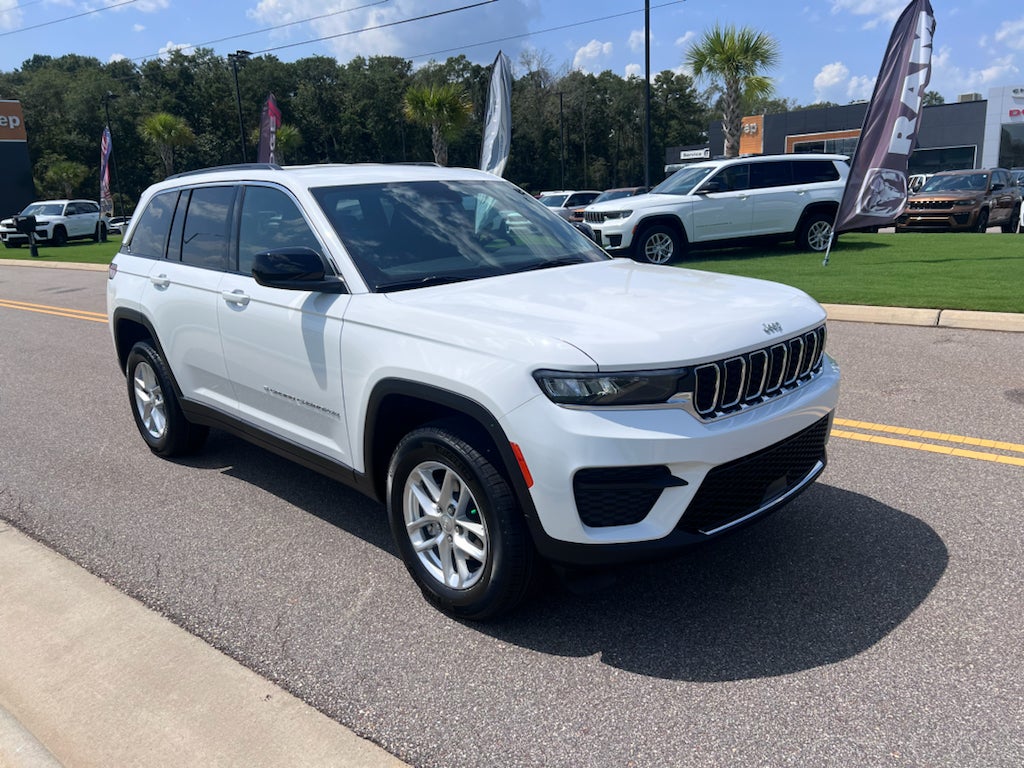 2026 Jeep Grand Cherokee GRAND CHEROKEE LAREDO 4X2