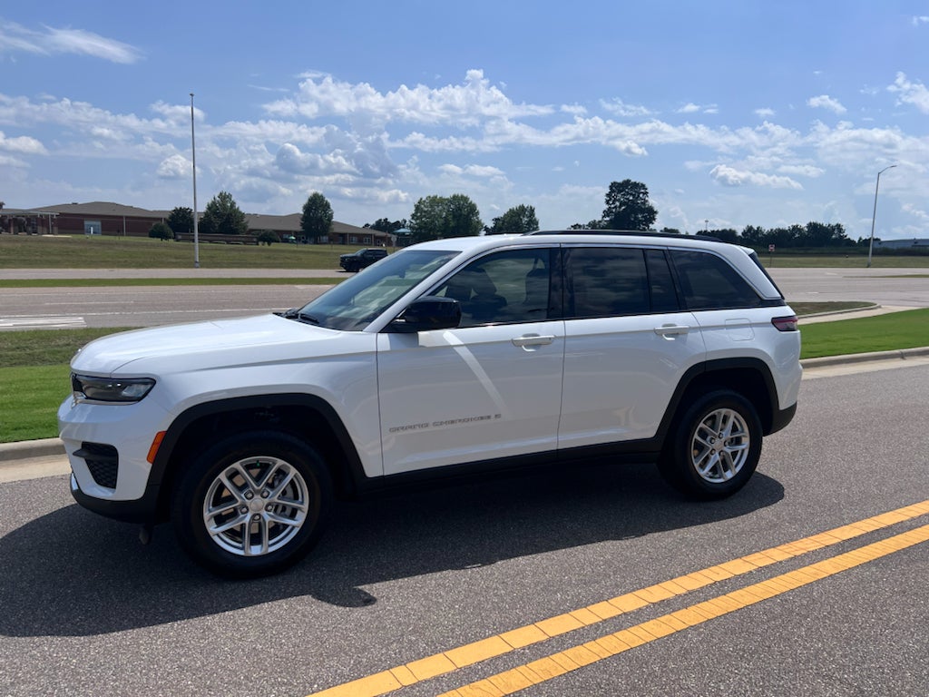 2026 Jeep Grand Cherokee GRAND CHEROKEE LAREDO 4X2