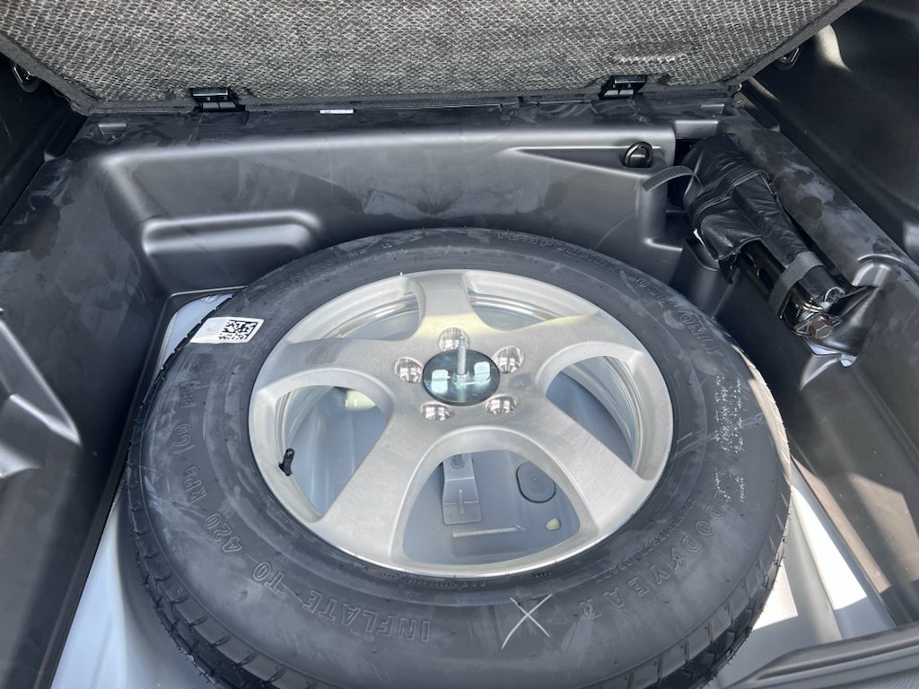 2026 Jeep Grand Cherokee GRAND CHEROKEE LAREDO 4X2