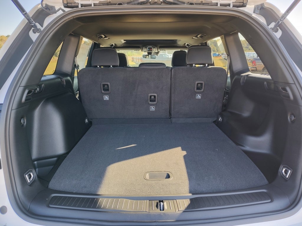 2025 Jeep Grand Cherokee GRAND CHEROKEE LAREDO X 4X2