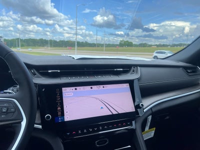 2026 Jeep Grand Cherokee Laredo Altitude