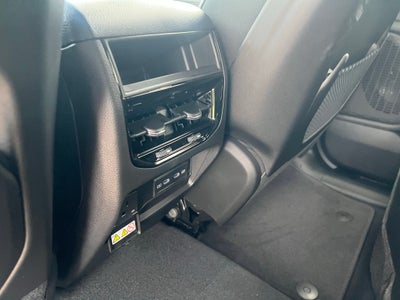 2027 Jeep Grand Cherokee GRAND CHEROKEE LAREDO ALTITUDE 4X2