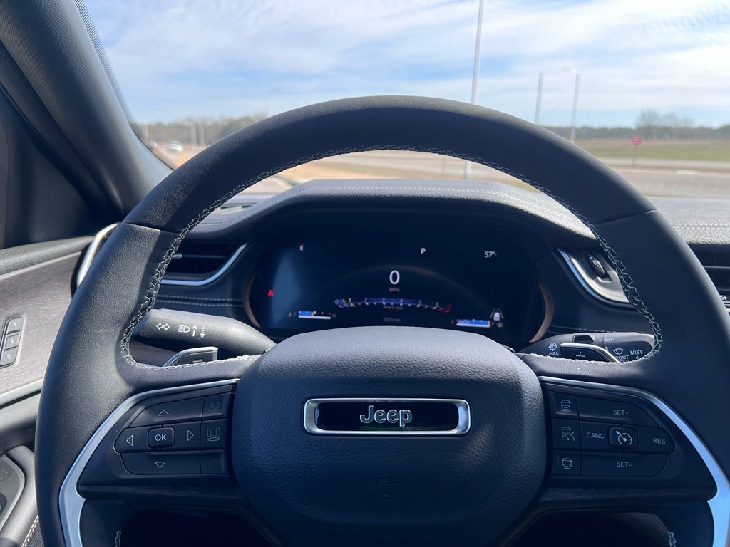 2025 Jeep Grand Cherokee GRAND CHEROKEE LIMITED 4X2