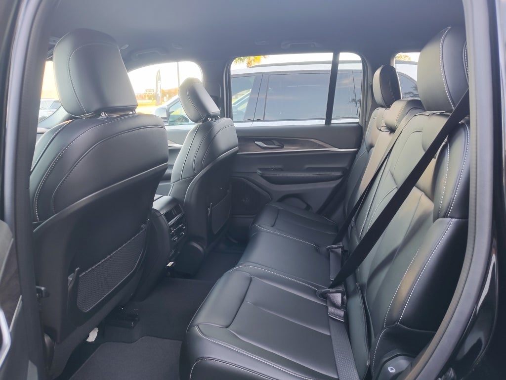 2025 Jeep Grand Cherokee GRAND CHEROKEE LIMITED 4X2