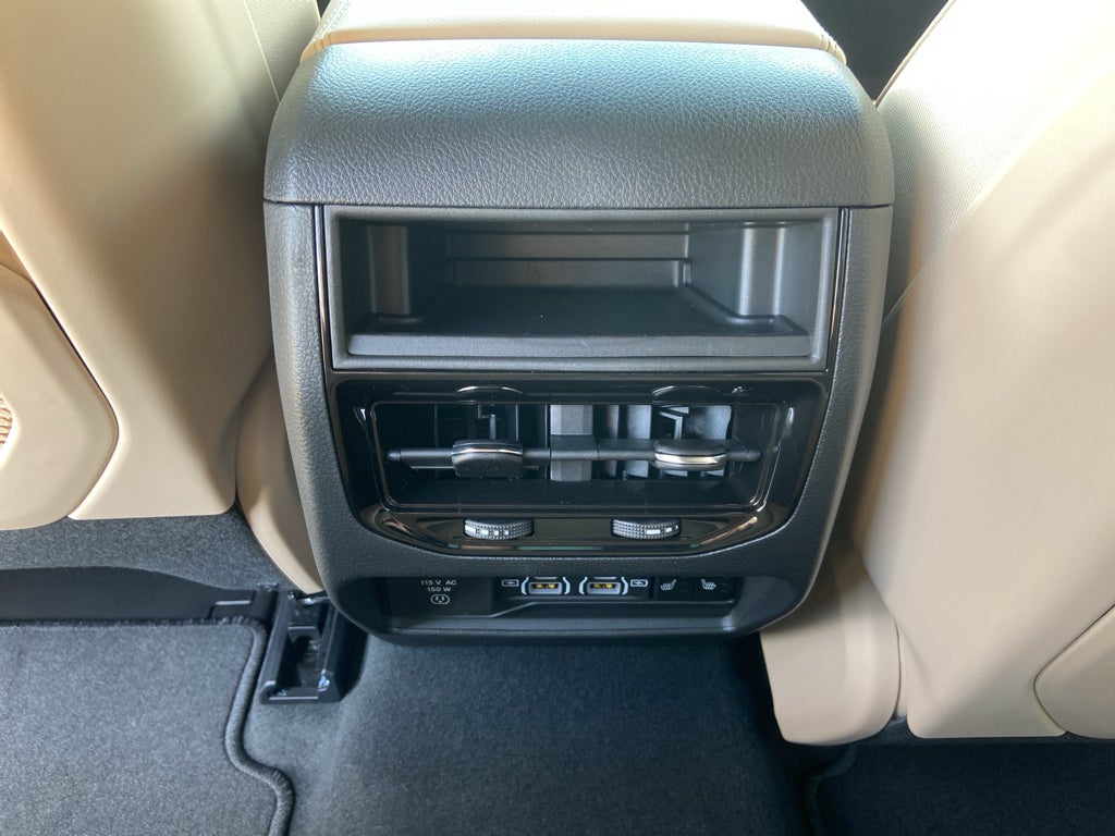 2025 Jeep Grand Cherokee GRAND CHEROKEE LIMITED 4X2