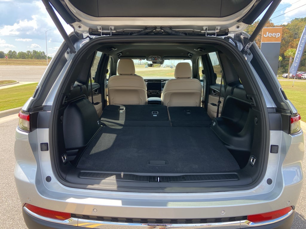 2025 Jeep Grand Cherokee GRAND CHEROKEE LIMITED 4X2