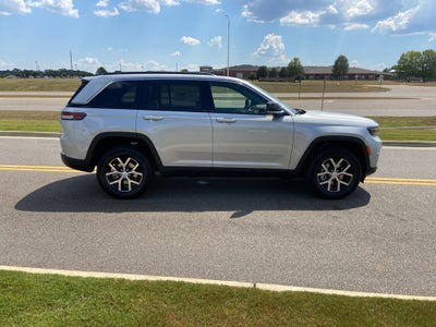 2025 Jeep Grand Cherokee GRAND CHEROKEE LIMITED 4X2