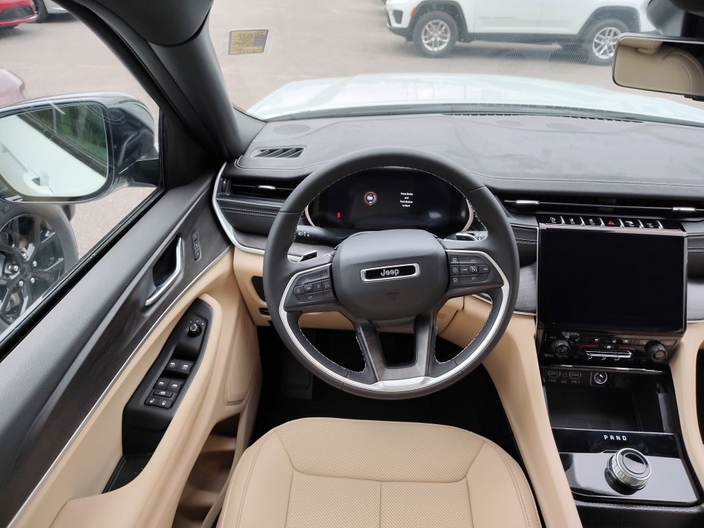 2025 Jeep Grand Cherokee GRAND CHEROKEE LIMITED 4X2