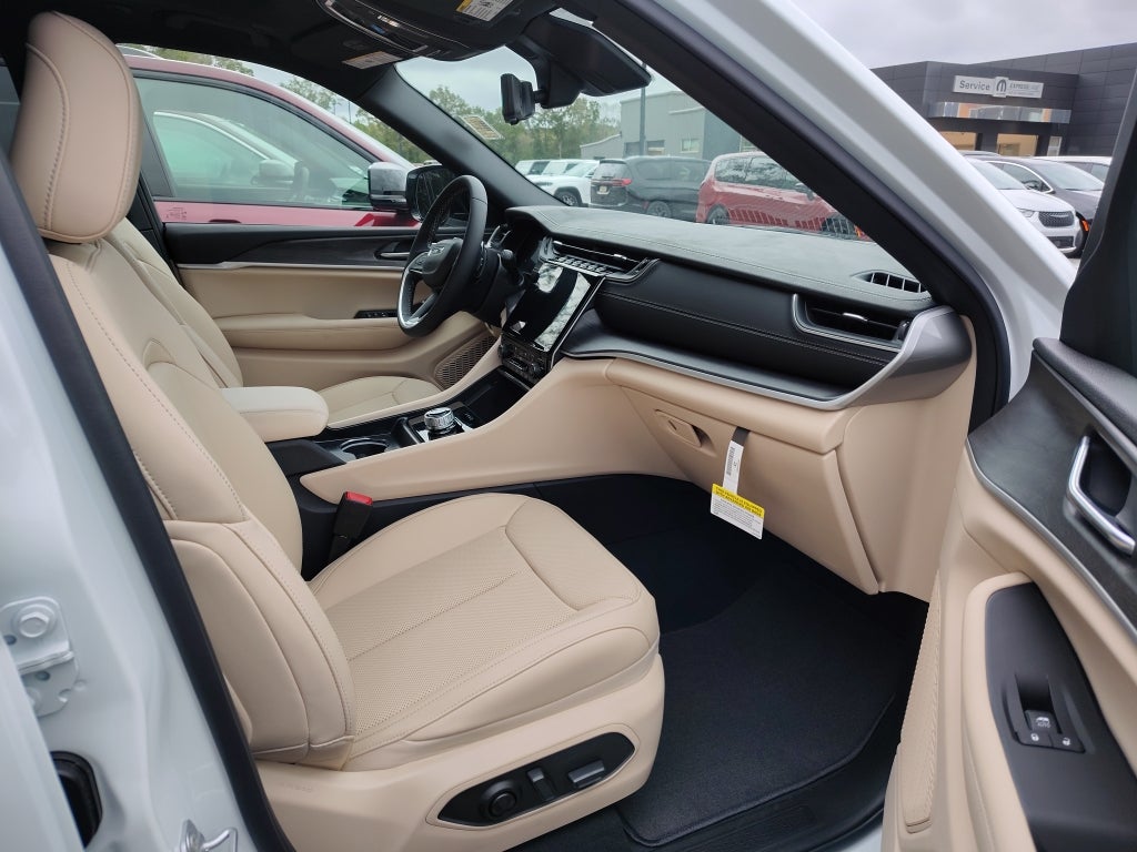 2025 Jeep Grand Cherokee GRAND CHEROKEE LIMITED 4X2