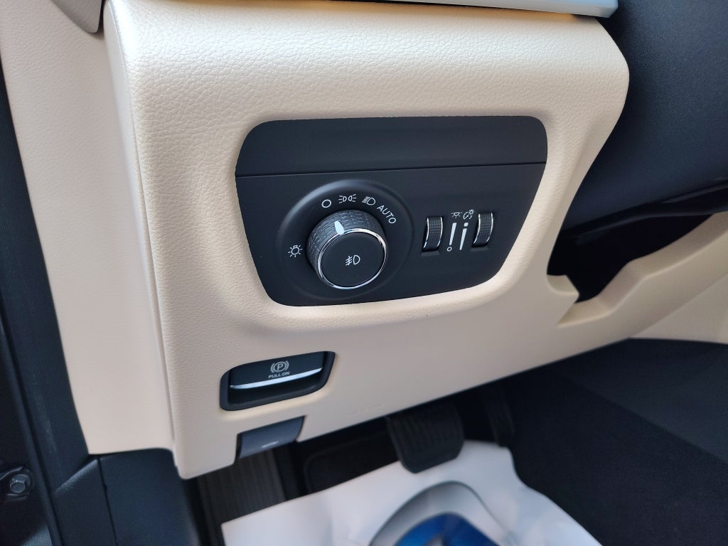 2025 Jeep Grand Cherokee GRAND CHEROKEE LIMITED 4X2