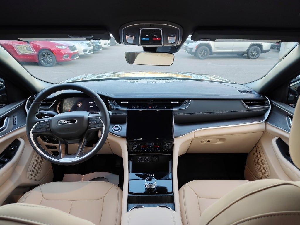 2025 Jeep Grand Cherokee GRAND CHEROKEE LIMITED 4X2