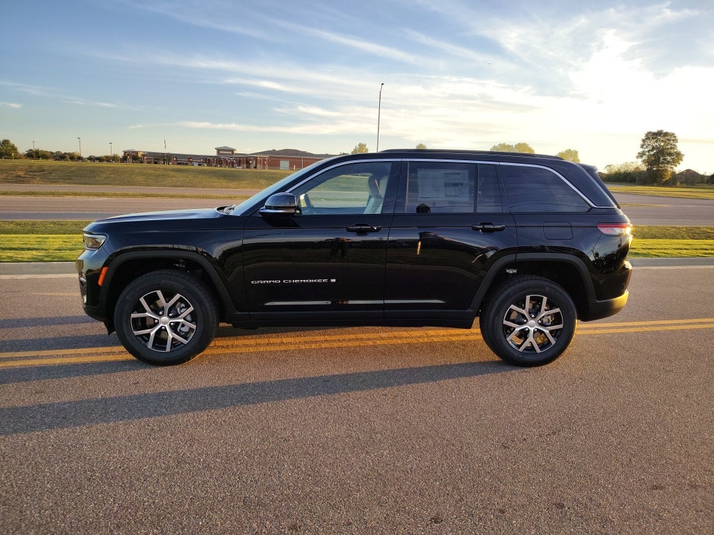 2025 Jeep Grand Cherokee GRAND CHEROKEE LIMITED 4X2