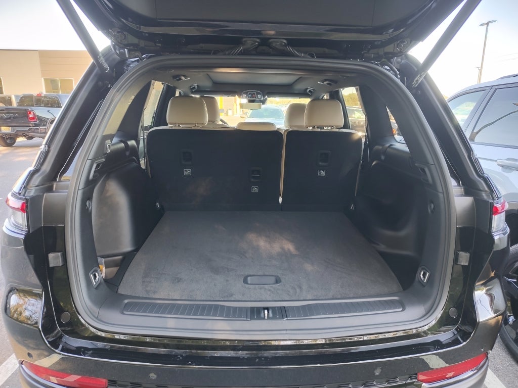 2025 Jeep Grand Cherokee GRAND CHEROKEE LIMITED 4X2