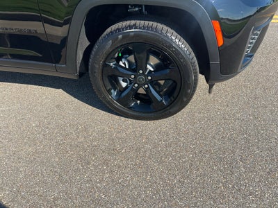 2027 Jeep Grand Cherokee GRAND CHEROKEE LIMITED 4X2
