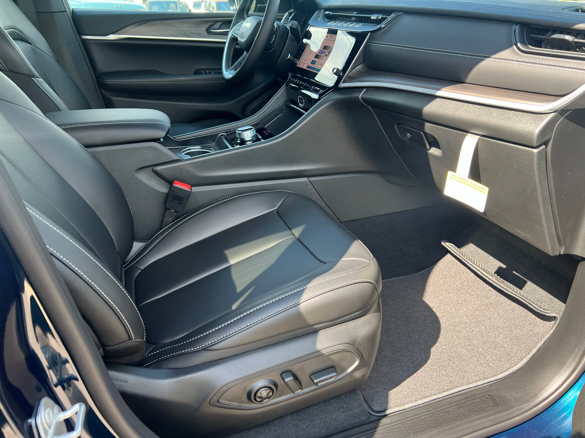 2027 Jeep Grand Cherokee GRAND CHEROKEE LIMITED 4X2