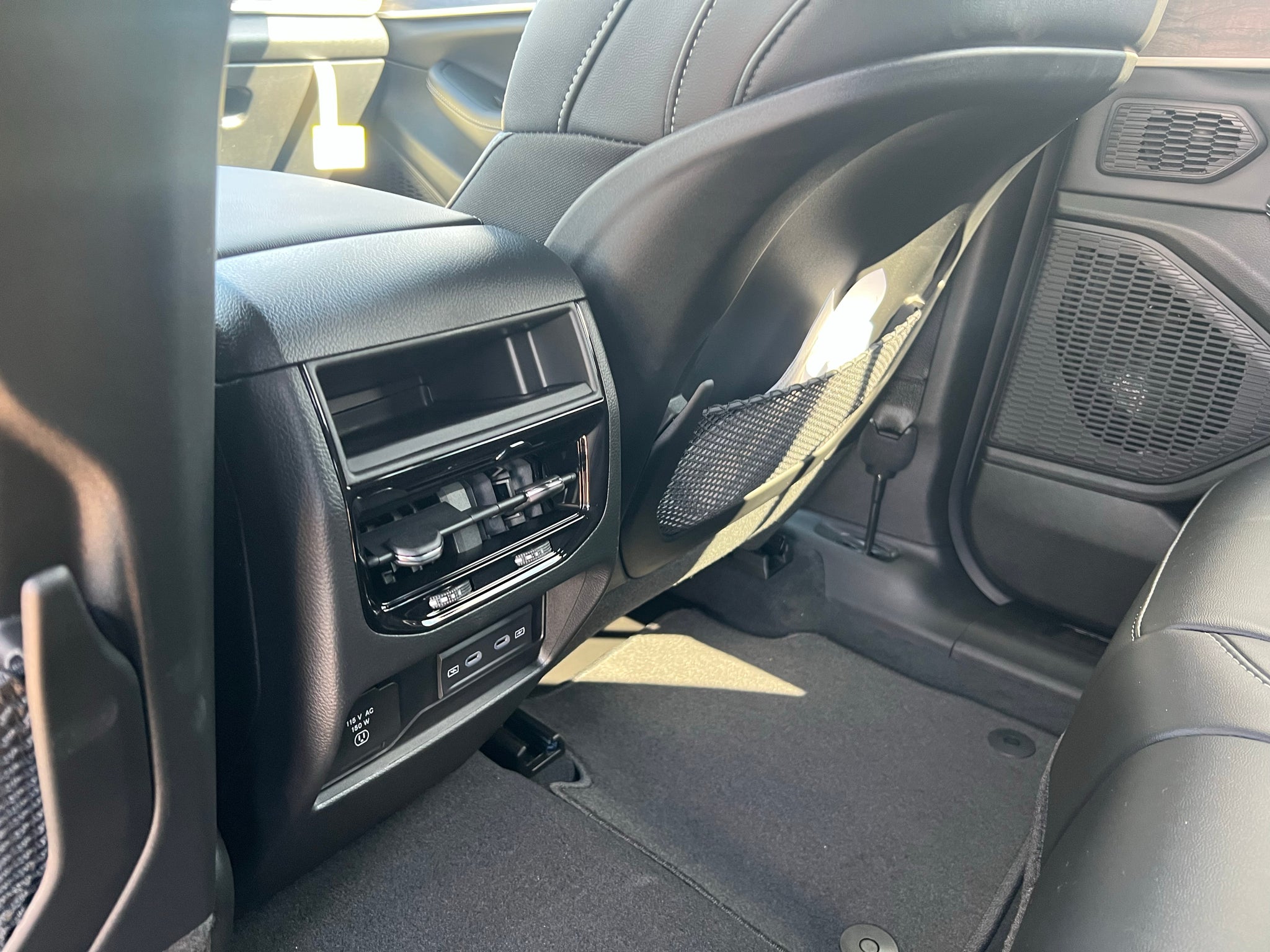 2027 Jeep Grand Cherokee GRAND CHEROKEE LIMITED 4X2