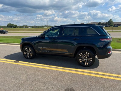 2027 Jeep Grand Cherokee GRAND CHEROKEE LIMITED 4X2