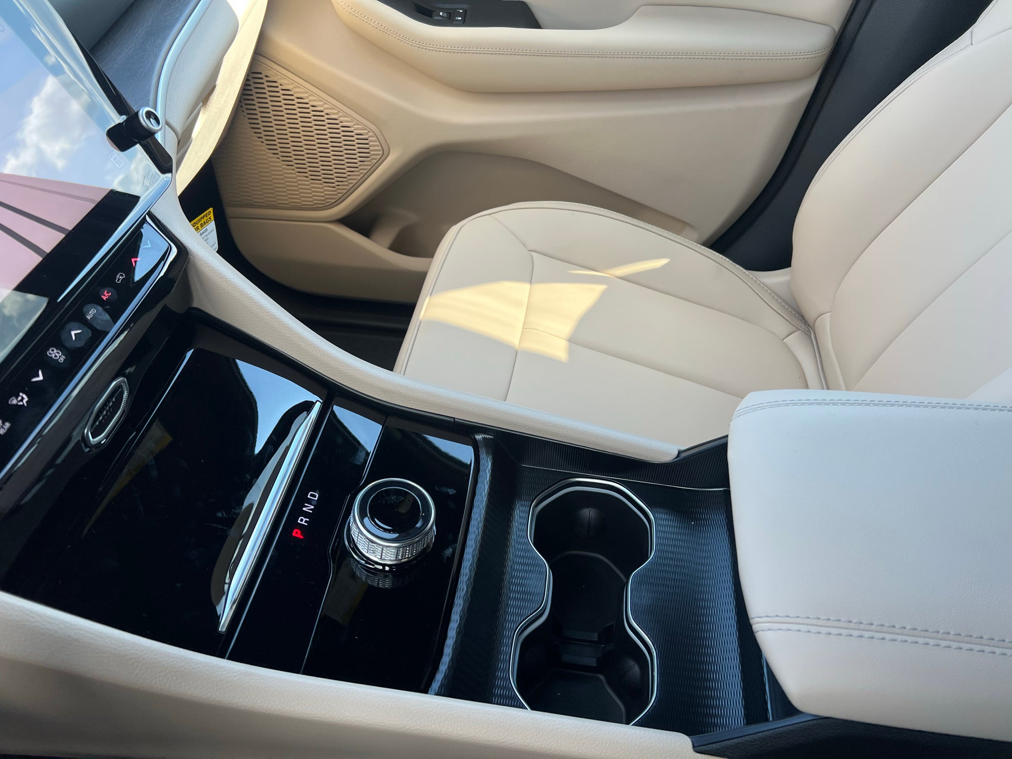 2027 Jeep Grand Cherokee GRAND CHEROKEE LIMITED 4X2