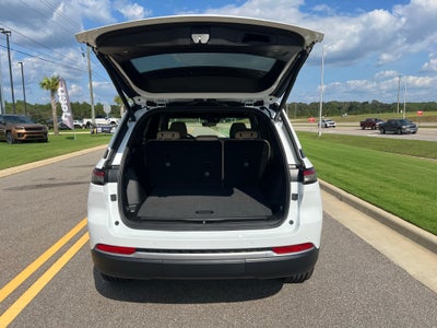 2027 Jeep Grand Cherokee GRAND CHEROKEE LIMITED 4X2