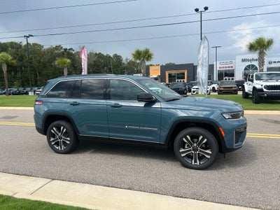 2027 Jeep Grand Cherokee GRAND CHEROKEE LIMITED 4X2