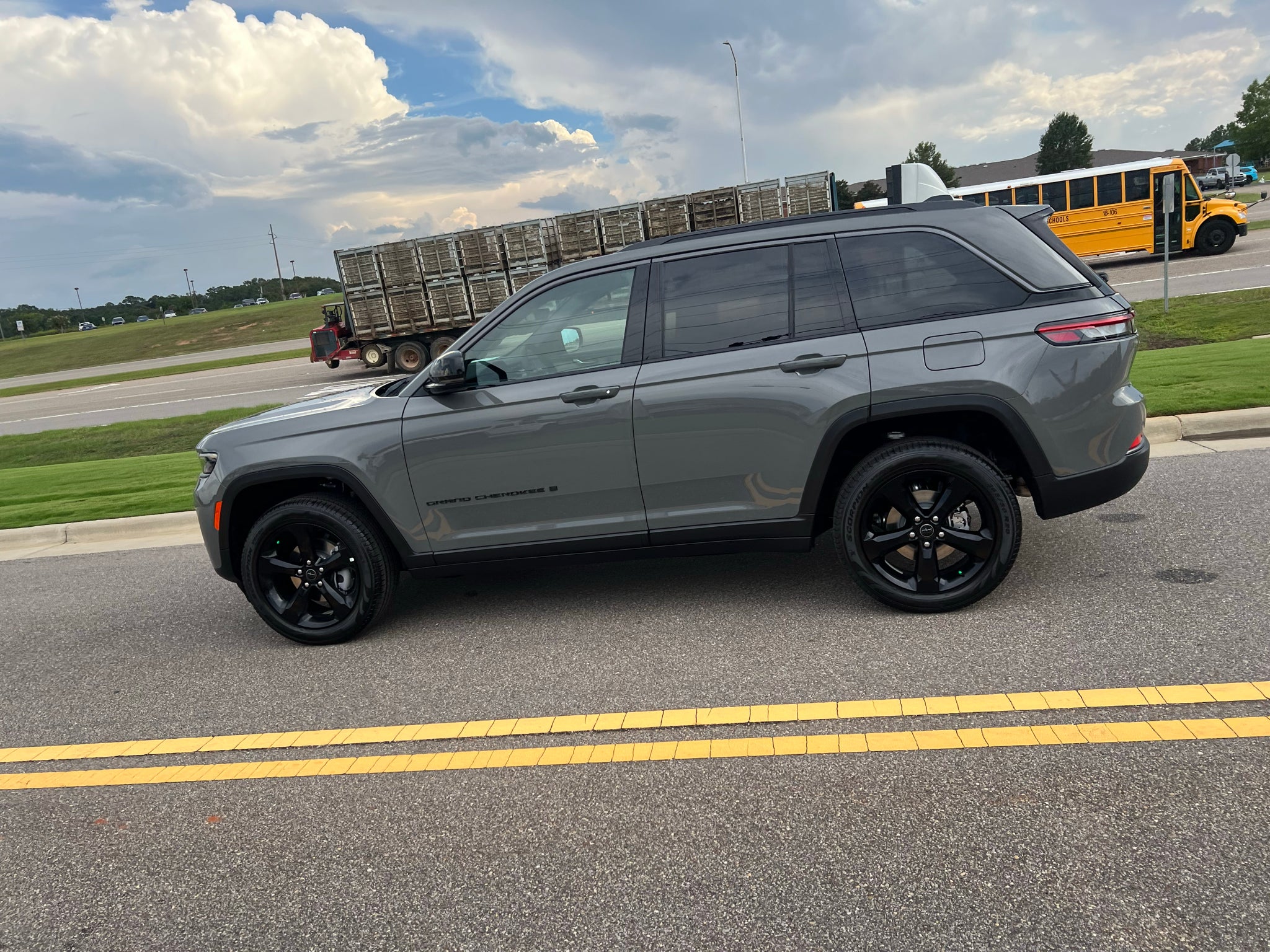 2027 Jeep Grand Cherokee GRAND CHEROKEE LIMITED 4X2
