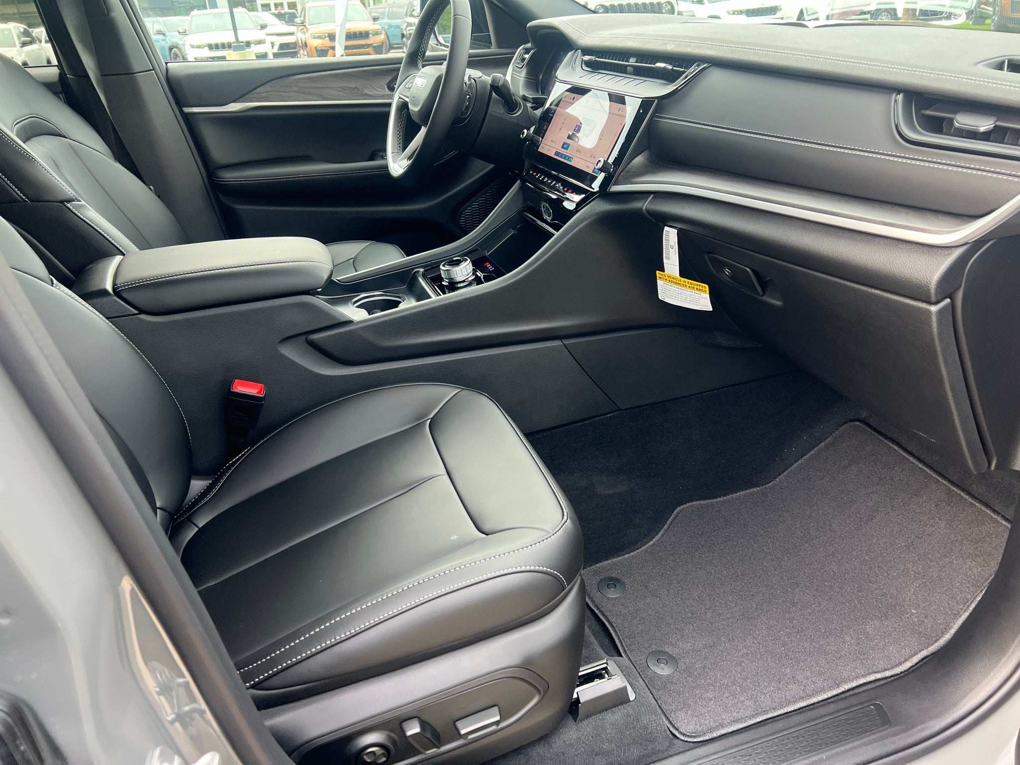 2027 Jeep Grand Cherokee GRAND CHEROKEE LIMITED 4X2